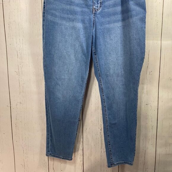 Forever 21 Womens Paperbag Waist Mom Jeans - Picture 9 of 15